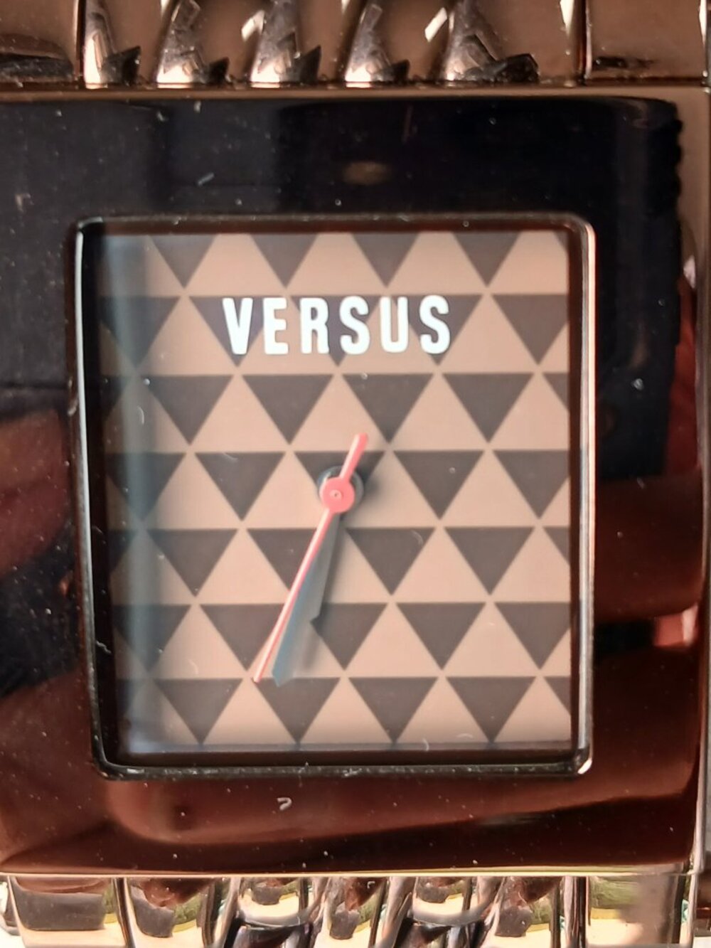Versus Watch